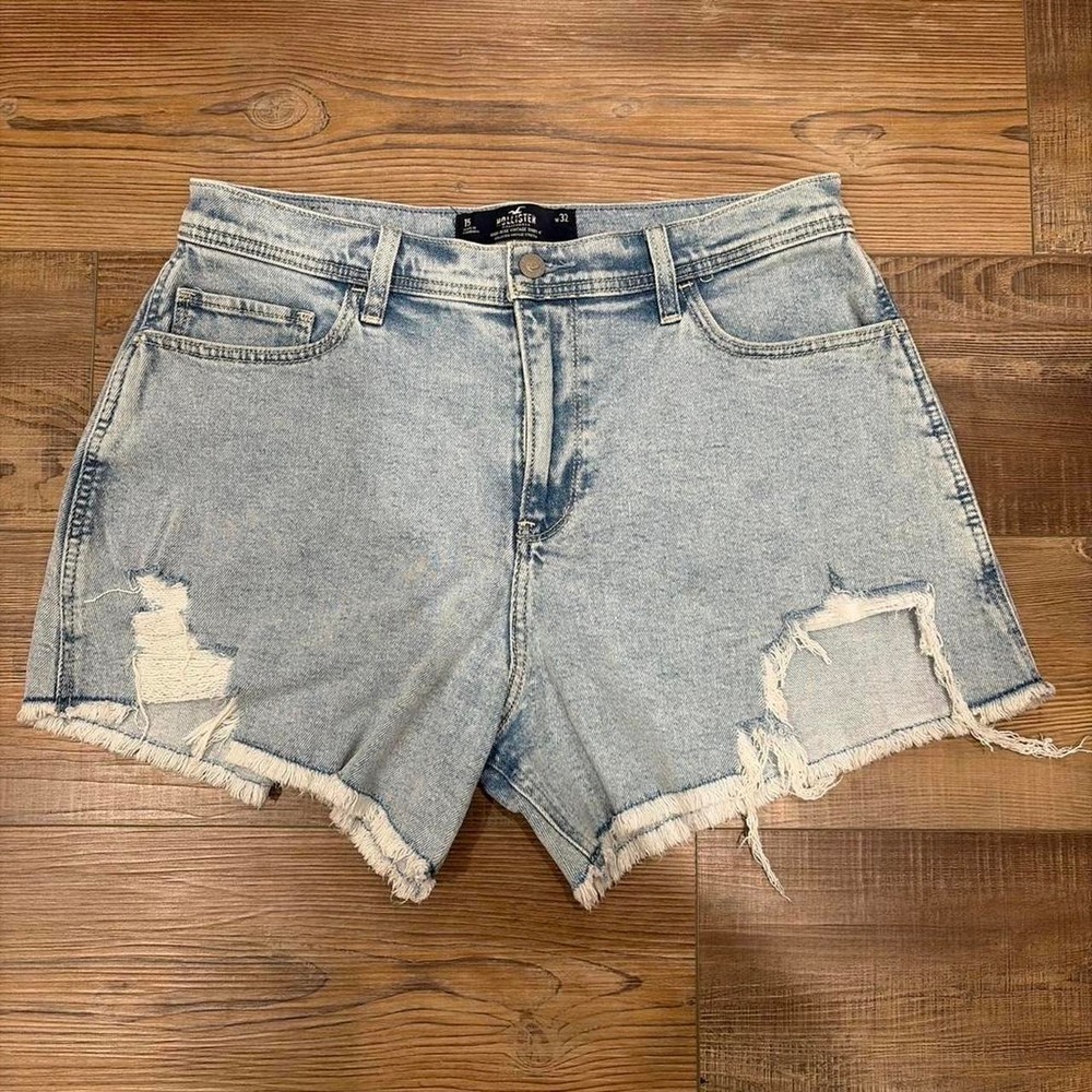 Hollister light wash high rise distressed jean shorts 32W